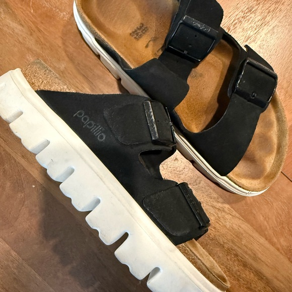 Birkenstock Papillo Black Sandals with Cream Soles - Picture 1 of 2